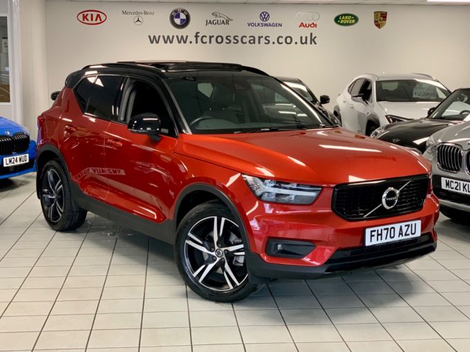 VOLVO XC40 B4 R-DESIGN MHEV - 5871 - 1