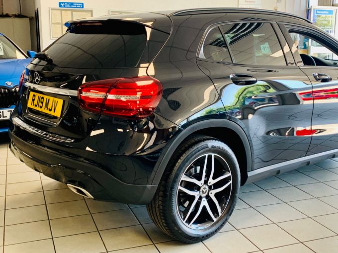 MERCEDES GLA-CLASS GLA 180 URBAN EDITION - 5682 - 7