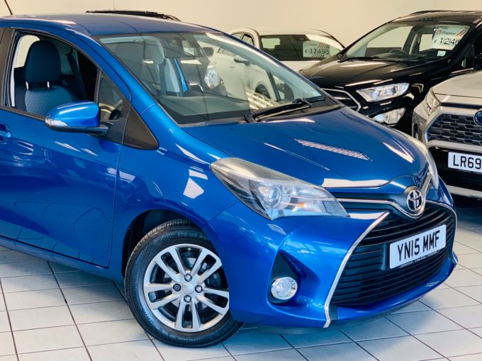TOYOTA YARIS VVT-I ICON - 5735 - 5