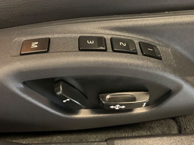 VOLVO V70 D5 SE LUX SAT NAV - 5163 - 12