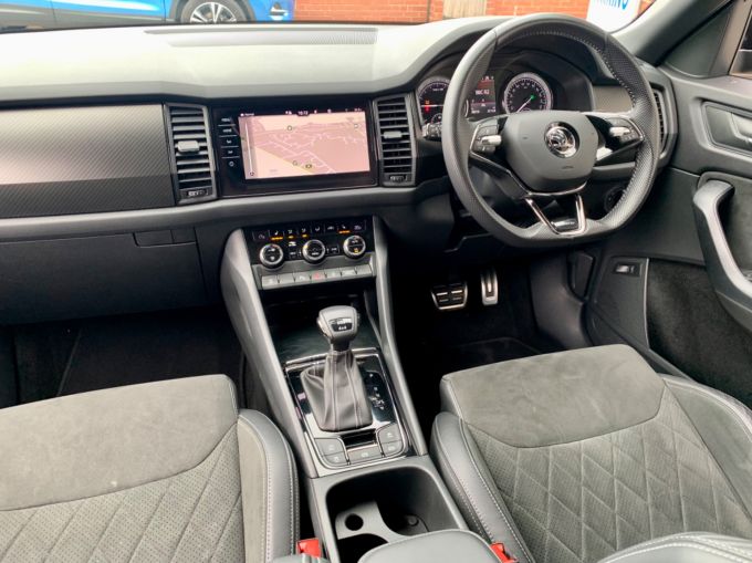 SKODA KODIAQ SPORTLINE TDI SCR DSG - 5785 - 12