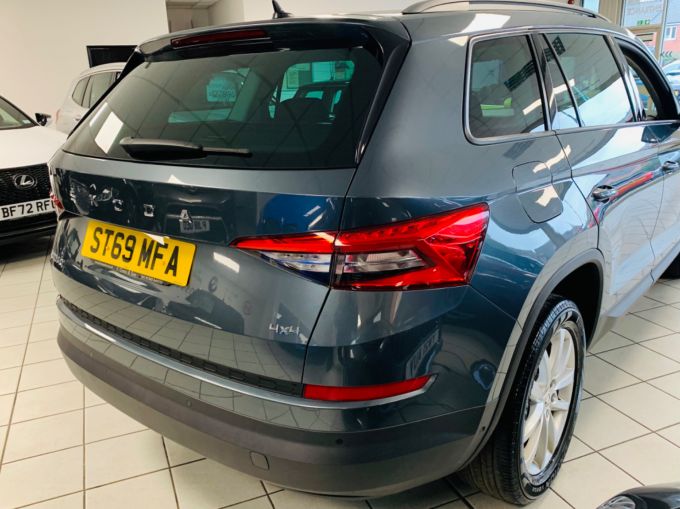 SKODA KODIAQ SE TDI SCR DSG - 5917 - 6