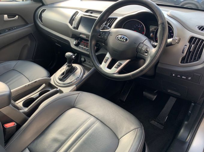 KIA SPORTAGE CRDI KX-4 - 5815 - 12