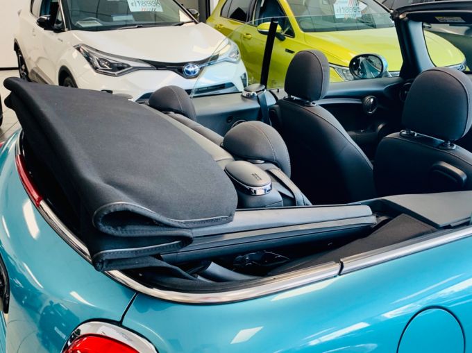 MINI CONVERTIBLE COOPER - 5704 - 8