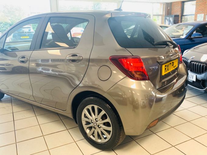 TOYOTA YARIS D-4D ICON TSS - 5847 - 8