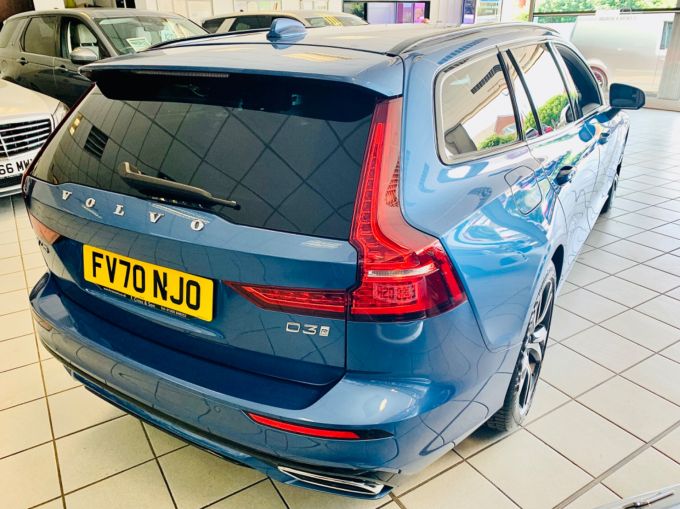 VOLVO V60 D3 R-DESIGN PLUS - 5019 - 6