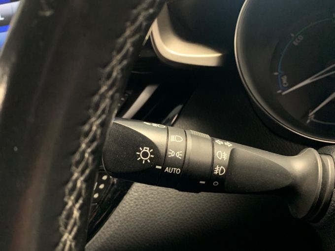 TOYOTA CHR EXCEL - 5887 - 20