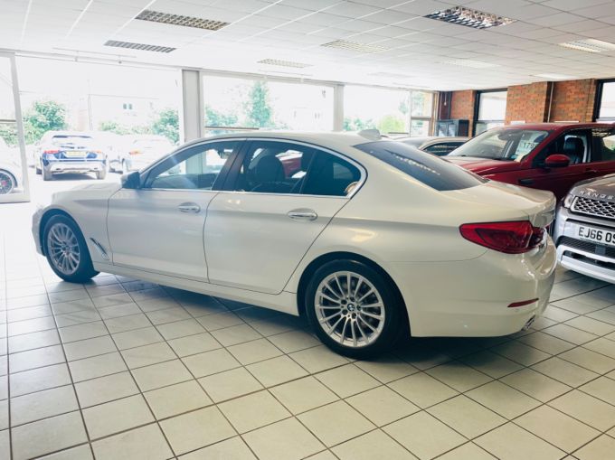 BMW 5 SERIES 520D SE EFFICIENTDYNAMICS - 5002 - 9