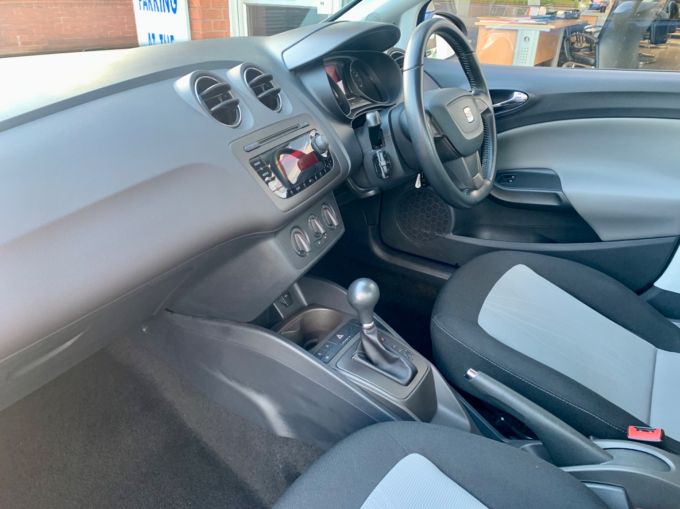 SEAT IBIZA TSI SE DSG - 5842 - 2