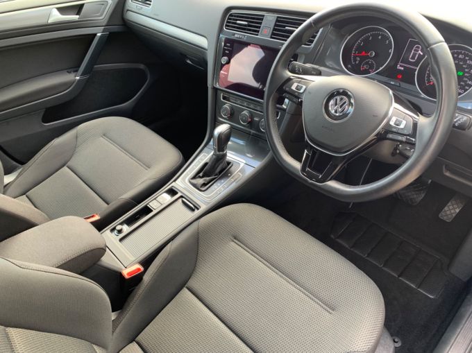 VOLKSWAGEN GOLF SE NAVIGATION TSI EVO DSG - 5106 - 2