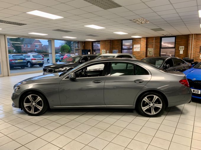 MERCEDES E-CLASS E 220 D SE - 5956 - 10