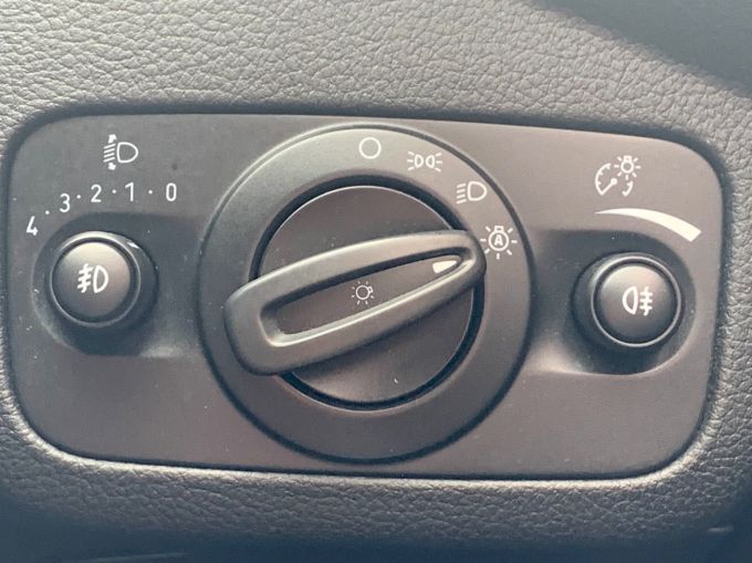 FORD KUGA TITANIUM EDITION - 5057 - 21
