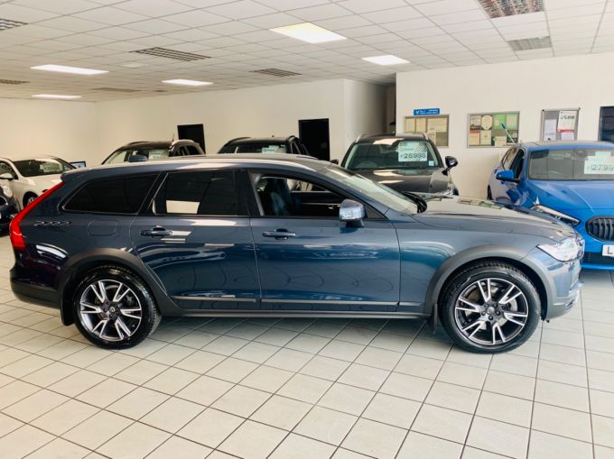 VOLVO V90 T5 CROSS COUNTRY PLUS AWD - 5753 - 6