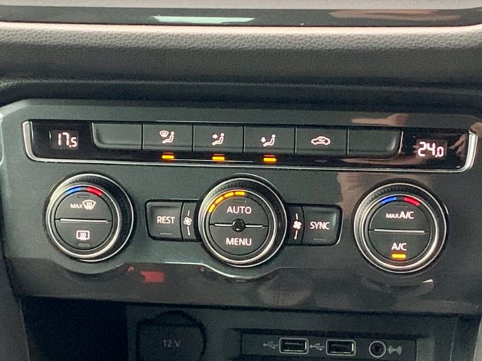 VOLKSWAGEN TIGUAN SE NAVIGATION TDI 4MOTION - 5105 - 20