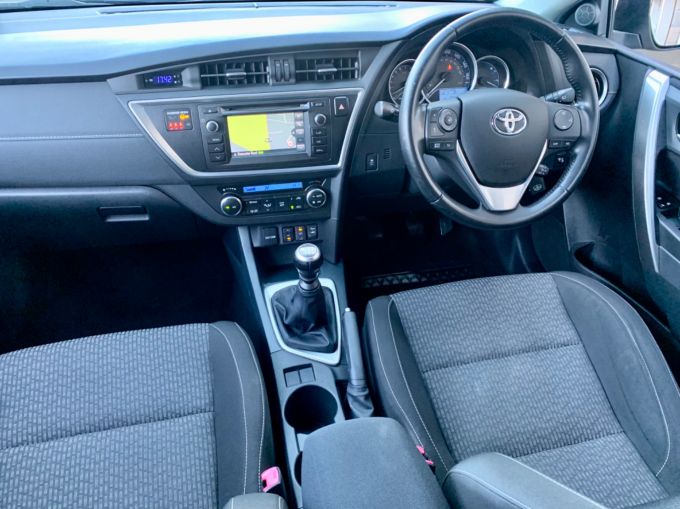 TOYOTA AURIS DUAL VVT-I ICON PLUS - 5828 - 13