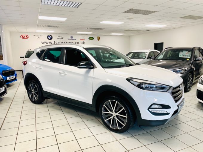 HYUNDAI TUCSON CRDI GO SE - 5951 - 5