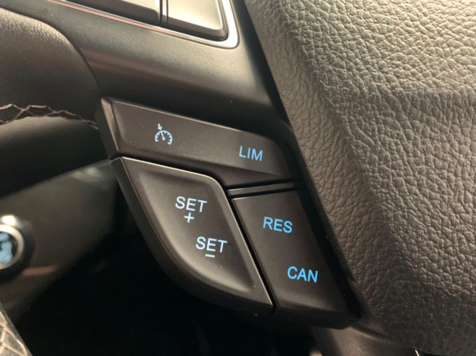 FORD KUGA ST-LINE TDCI - 5863 - 18