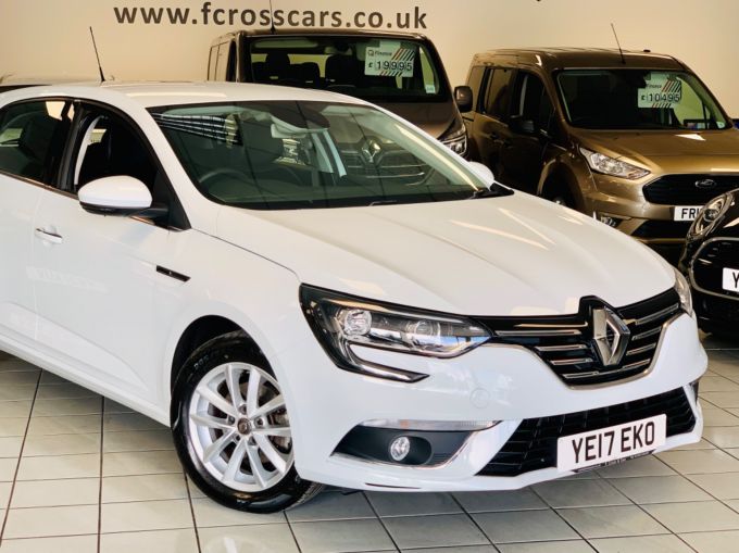 RENAULT MEGANE DYNAMIQUE NAV TCE - 5805 - 4
