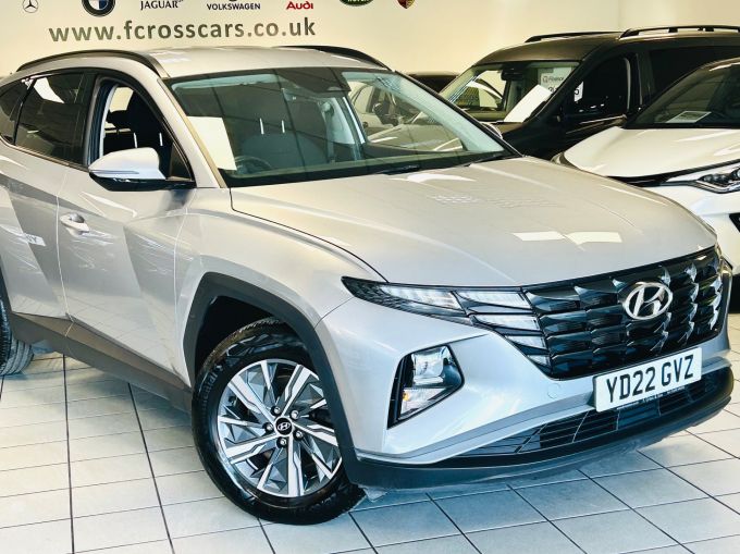 HYUNDAI TUCSON T-GDI SE CONNECT - 5688 - 5