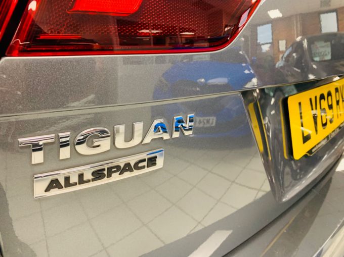 VOLKSWAGEN TIGUAN ALLSPACE MATCH TDI - 5907 - 8
