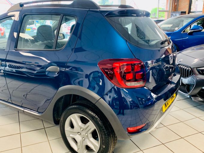 DACIA SANDERO STEPWAY AMBIANCE DCI - 5890 - 9