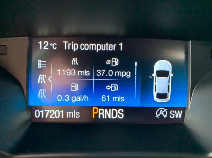 FORD KUGA ST-LINE TDCI - 4890 - 12