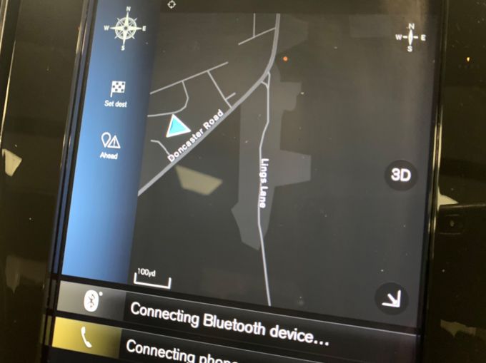 VOLVO XC40 T3 R-DESIGN - 5918 - 2