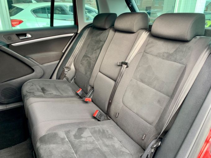 VOLKSWAGEN TIGUAN MATCH TDI BLUEMOTION TECH 4MOTION DSG - 5982 - 23