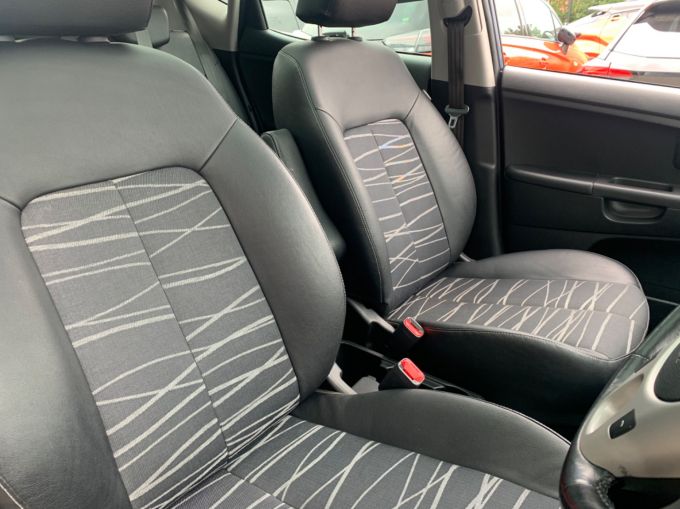 KIA VENGA 4 - 5732 - 13