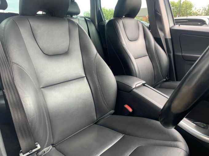 VOLVO XC60 D4 SE LUX NAV AWD - 5780 - 13