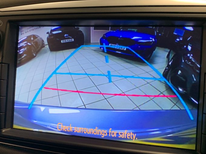 TOYOTA YARIS VVT-I DESIGN M-DRIVE S - 5927 - 16