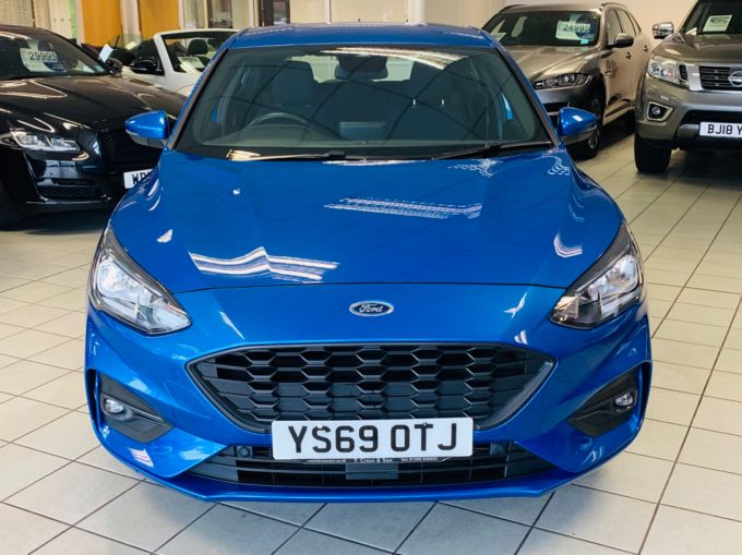 FORD FOCUS ST-LINE - 5127 - 3