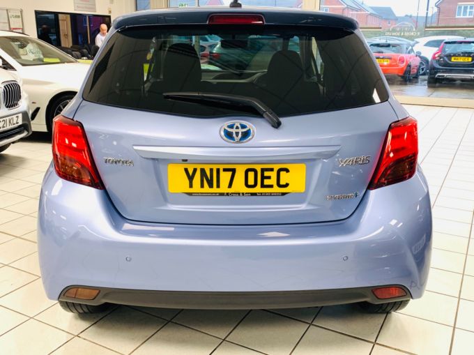 TOYOTA YARIS VVT-I DESIGN M-DRIVE S - 5927 - 7