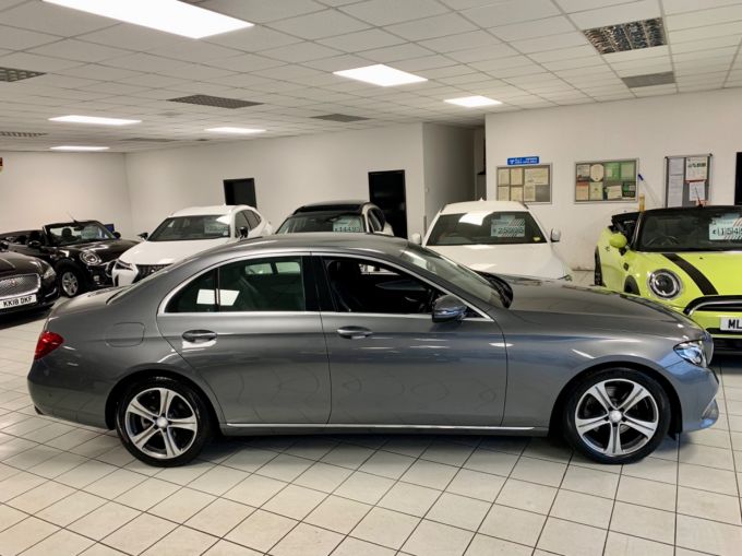 MERCEDES E-CLASS E 220 D SE - 5956 - 6