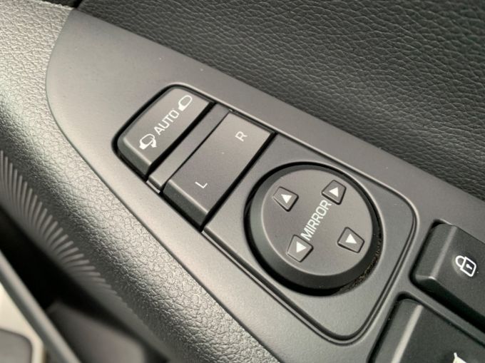 HYUNDAI TUCSON T-GDI SE NAV - 5865 - 20