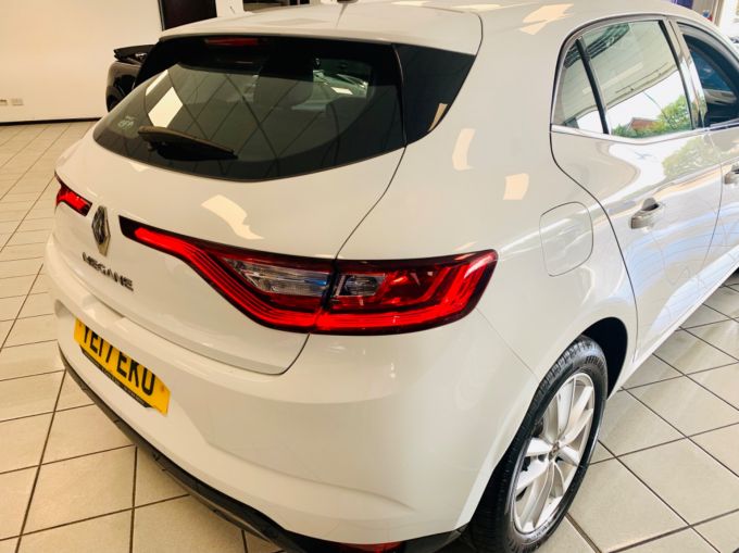 RENAULT MEGANE DYNAMIQUE NAV TCE - 5805 - 6