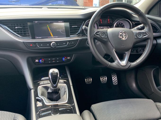 VAUXHALL INSIGNIA SPORTS TOURER SRI NAV - 5730 - 11