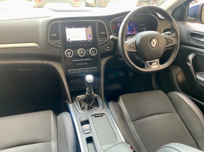 RENAULT MEGANE ICONIC DCI - 5718 - 12