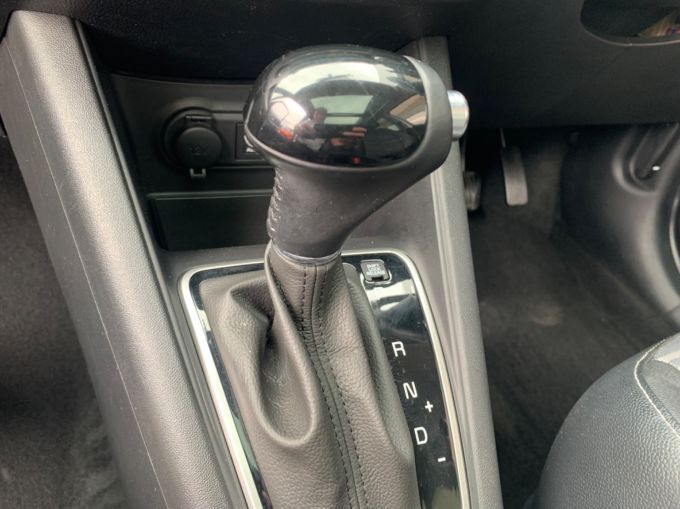 KIA VENGA 4 - 5732 - 15