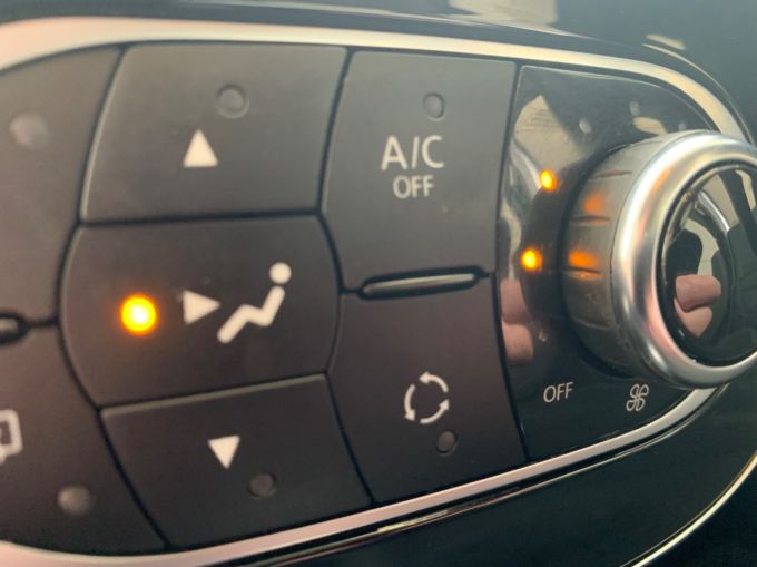 RENAULT CAPTUR ICONIC DCI - 5107 - 15