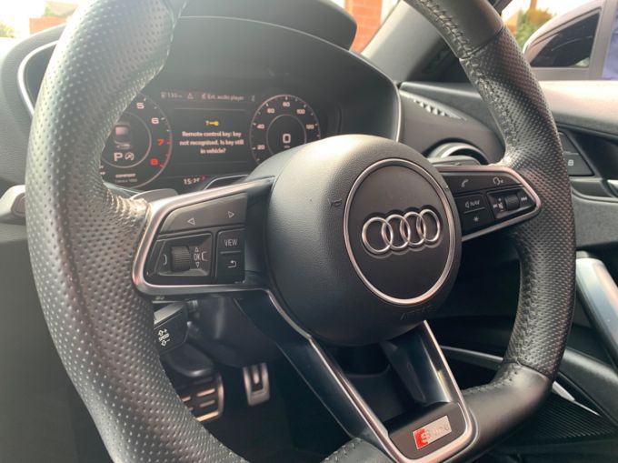 AUDI TT TFSI BLACK EDITION - 5709 - 15