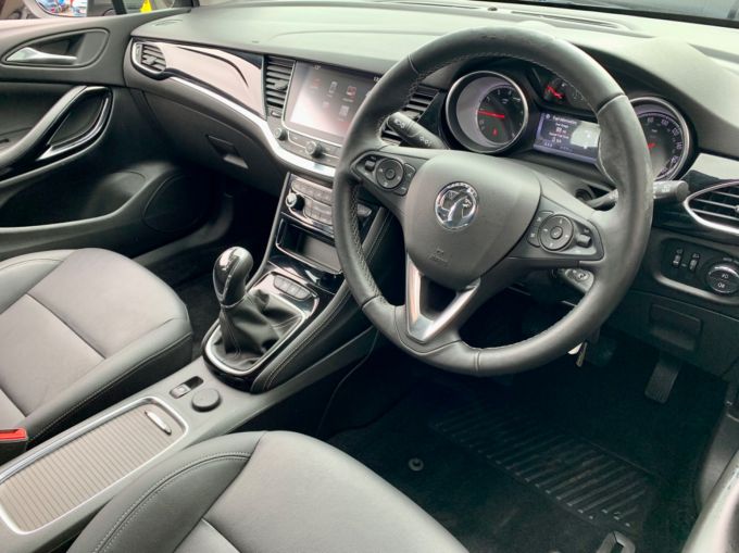 VAUXHALL ASTRA ELITE NAV S/S - 4935 - 13