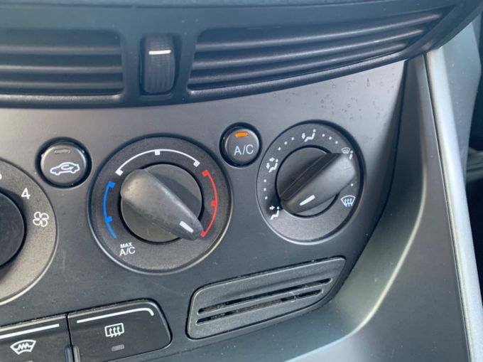 FORD C-MAX ZETEC - 5606 - 16