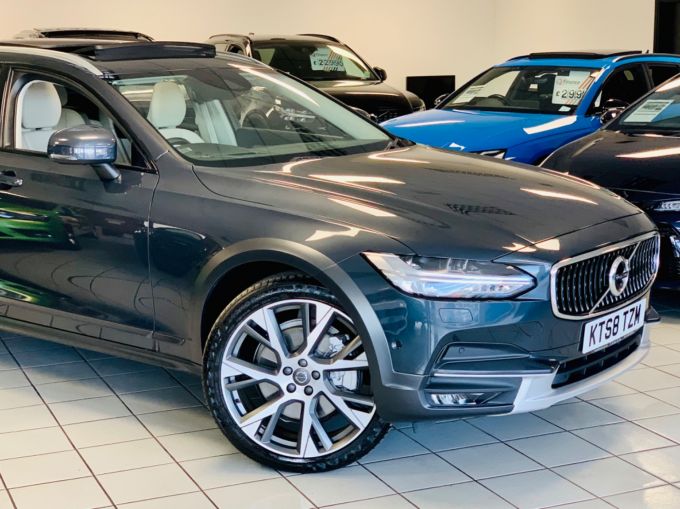 VOLVO V90 D4 CROSS COUNTRY PRO AWD - 5893 - 5