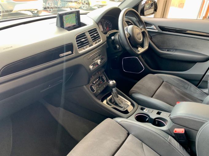 AUDI Q3 TDI QUATTRO BLACK EDITION - 5743 - 2