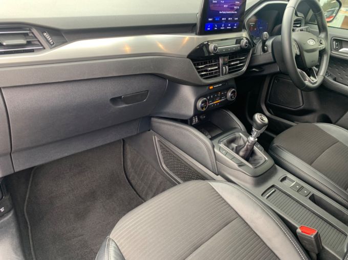 FORD KUGA TITANIUM EDITION ECOBLUE - 5762 - 9