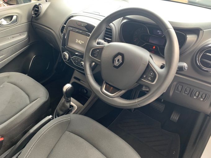 RENAULT CAPTUR ICONIC DCI - 5107 - 10