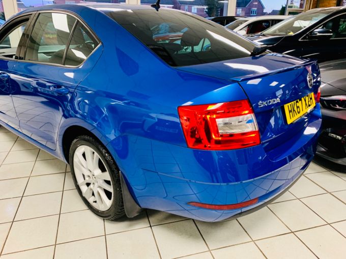 SKODA OCTAVIA SE L TSI - 5935 - 8