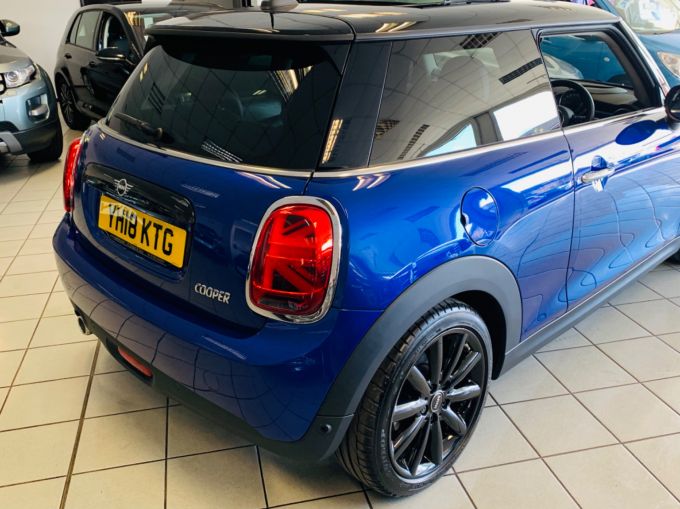 MINI HATCH COOPER HUGE SPECIFICATION - 5153 - 8