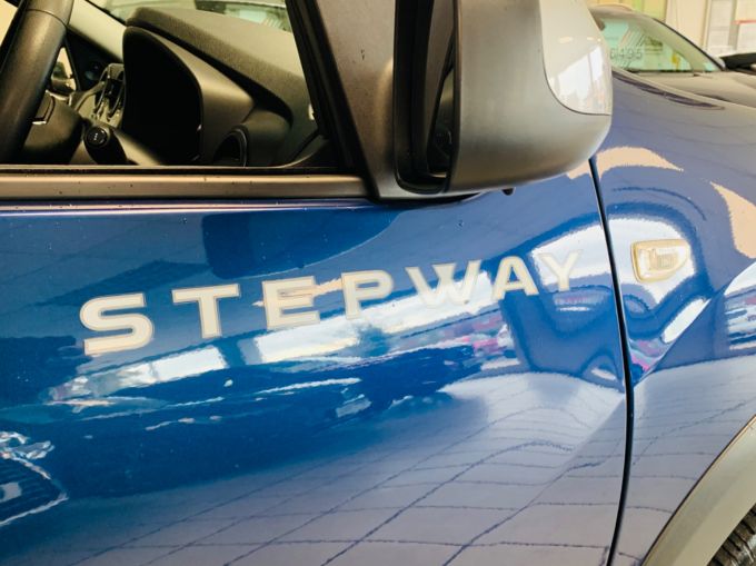 DACIA SANDERO STEPWAY AMBIANCE DCI - 5890 - 6